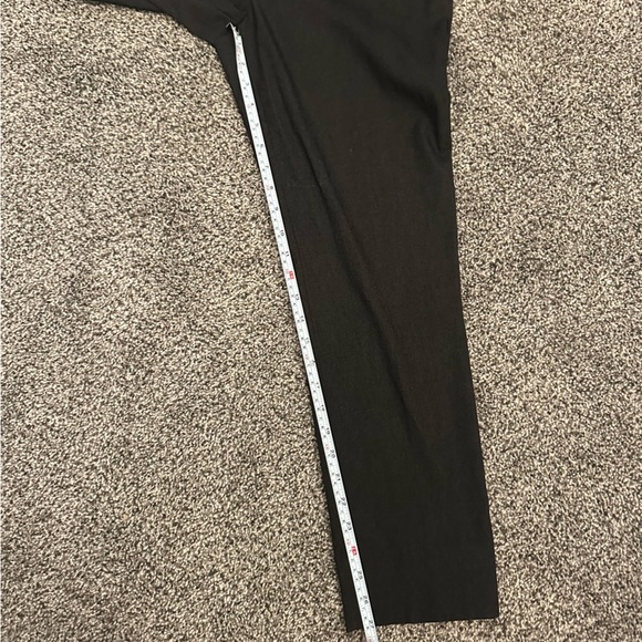 Renuar Black Heathered Pants. Women’s 8. - Picture 8 of 10